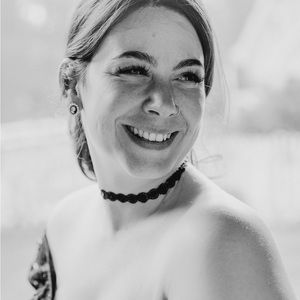 Hey hey! My name is Raechel 👋🏻